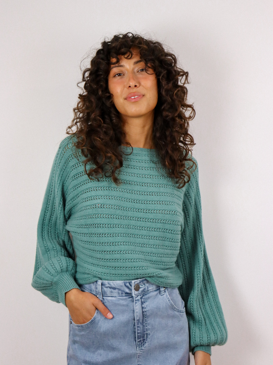 BEES KNEES 2 - Image 3